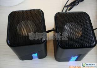炫酷聲光新體驗！WJ-76旋轉彩燈筆記本電腦音箱，點亮你的桌面空間